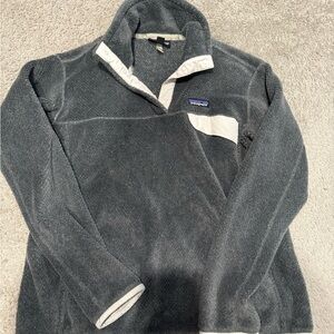 Patagonia Charcoal and Cream Snap-T Fleece